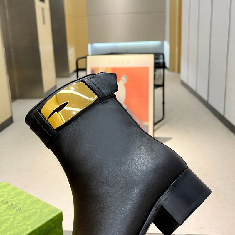 G*u*i boots